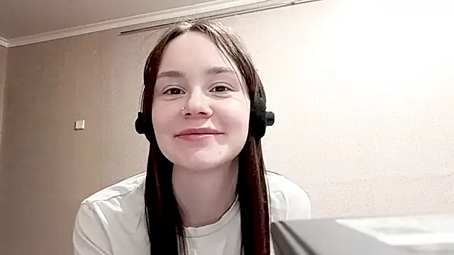 RomanceEncore online show from February 8, 2:21 pm