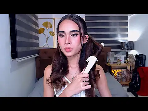 JuicyCockThea online show from July 28, 4:05 pm
