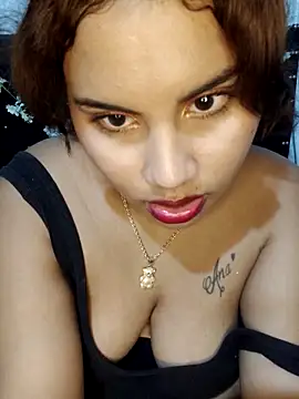 amandaa 21 online show from March 1, 5:40 am