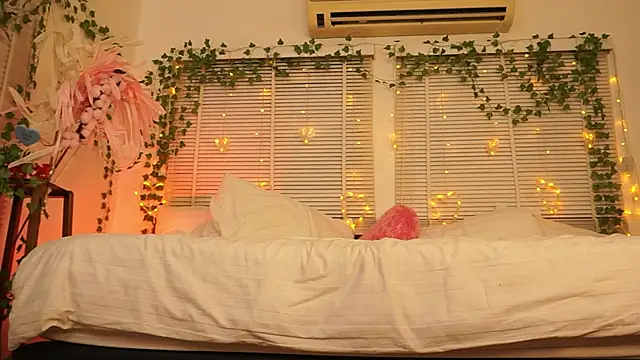 AuggieRich online show from February 16, 11:32 am