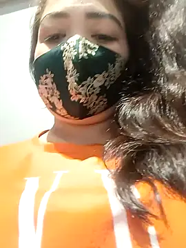 02Hot-Queen online show from March 10, 9:02 am