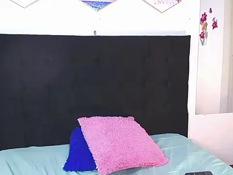 DakotaRouse1 online show from April 1, 12:39 pm