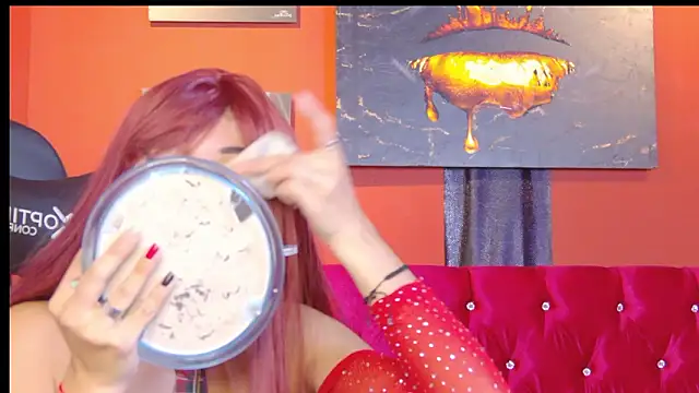 katie rougee  online show from February 14, 9:06 pm