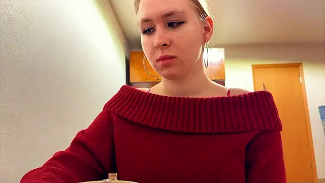 RoseBakeer online show from February 12, 8:32 pm