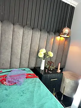 Lanadelrey 1 online show from February 26, 1:10 pm