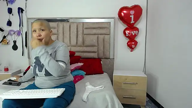 nat evans8 online show from March 12, 10:12 pm