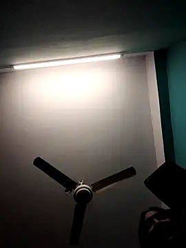 Hot-sadia6 online show from February 15, 11:31 am