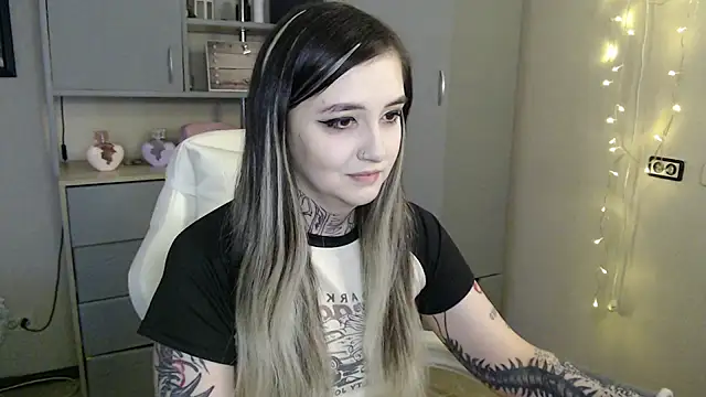 Rin Tozier online show from March 25, 1:44 am