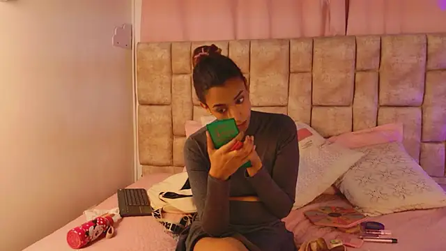 MelanyStone  online show from March 16, 1:48 pm