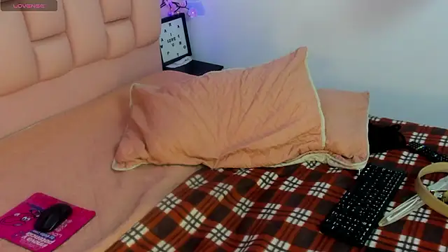 emma cg online show from March 6, 8:48 pm