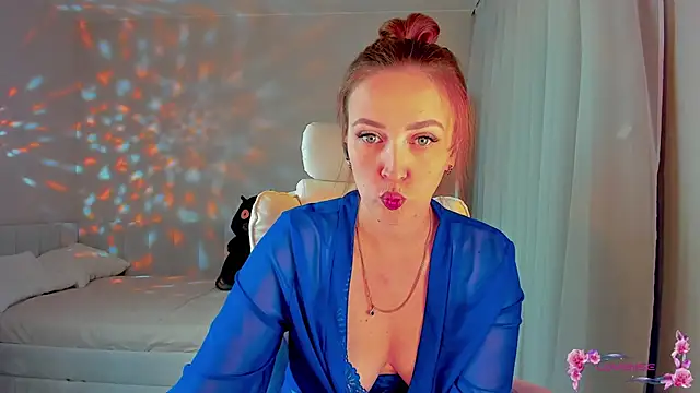 she wolf online show from April 7, 2:41 pm