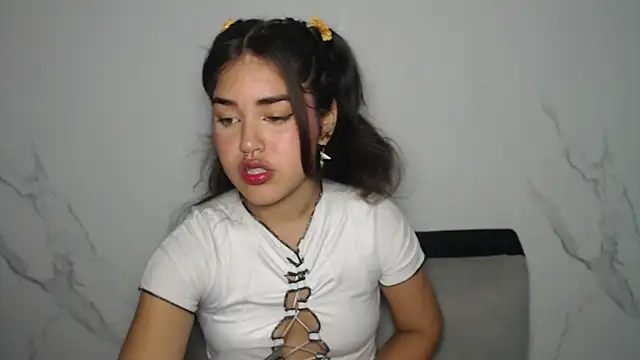 melodyphillips 2  online show from May 6, 10:41 am