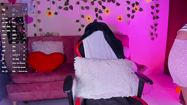 Hanna Tm online show from March 18, 2:05 am