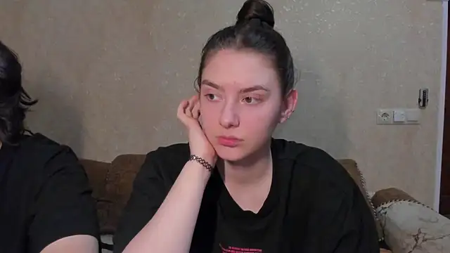 love lina muuur online show from February 18, 7:46 pm