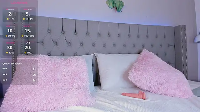 angelina honey  online show from March 27, 8:26 am