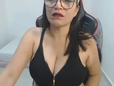 vintoria 1 online show from February 18, 6:12 am