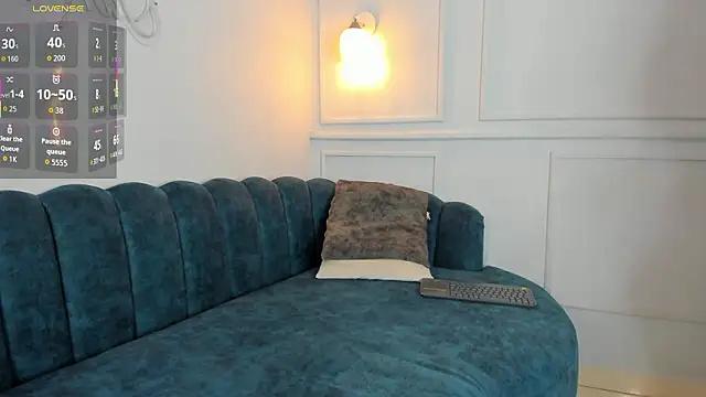 Zafiro21  online show from March 28, 7:35 pm