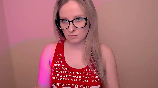 AnnePeach online show from April 3, 6:17 pm