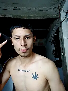 Lucckk777 online show from April 18, 11:35 am