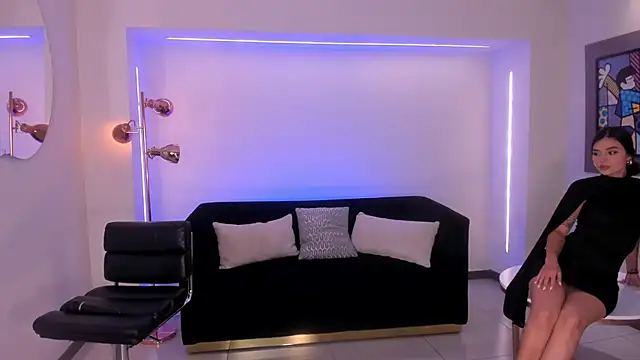 JulietteMoreau online show from March 30, 8:52 pm