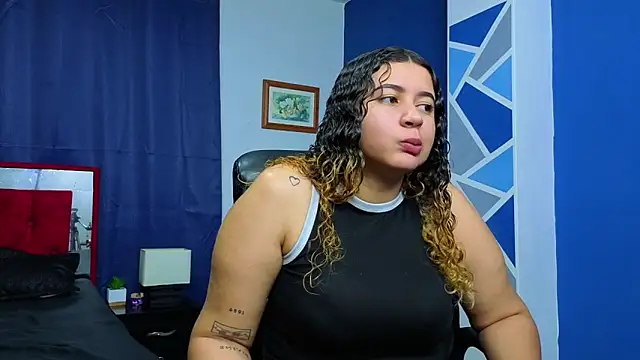 goodgirlxxl online show from April 10, 11:11 pm