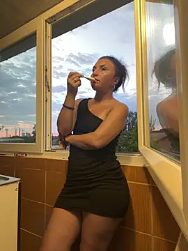 MonikaXXX05 online show from June 25, 6:20 pm