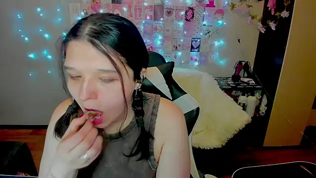 Kate Acid online show from March 8, 2:04 am