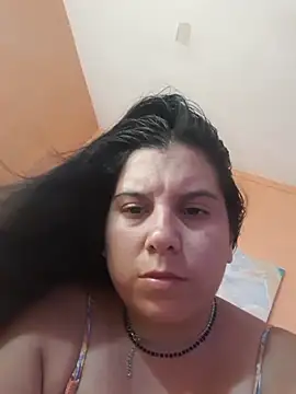 Lucia queen online show from April 1, 6:27 pm