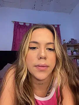 estefasinclair online show from March 8, 10:13 pm