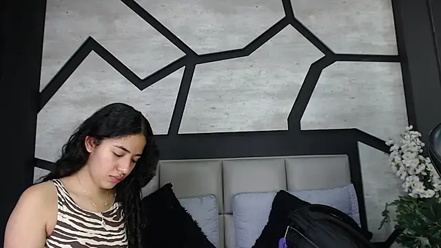 SilkNyx online show from March 1, 1:55 pm