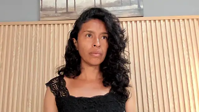 samantha duart3 online show from April 9, 11:37 am