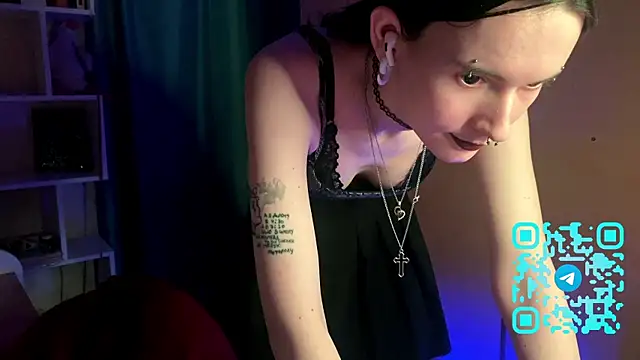 MabelDefina online show from April 3, 1:42 pm