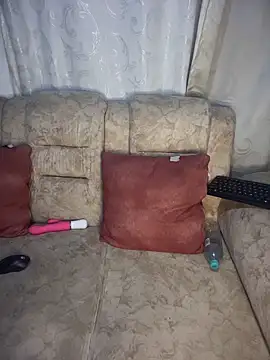 alysson As online show from April 13, 4:25 am