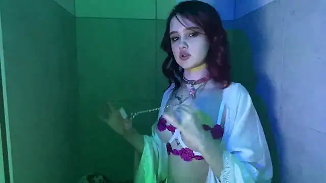 AmaliaJess online show from March 18, 5:07 pm