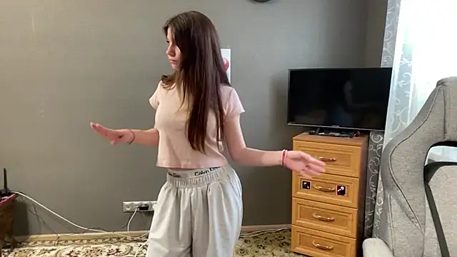 LunnaBliss online show from May 29, 3:32 pm