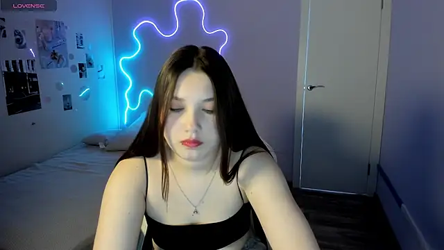 KatrineEvvans online show from February 21, 9:10 am