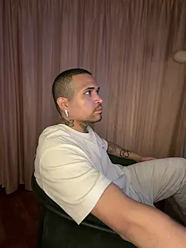 Simone026 online show from March 13, 12:56 am