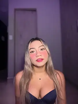 Dulce Sofi  online show from March 21, 8:03 pm