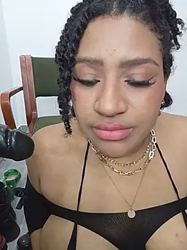gigiblue89 online show from May 15, 9:56 am