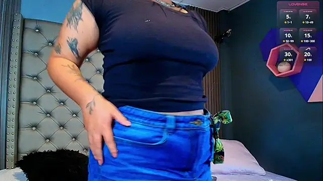 NAOMI cute  online show from April 11, 6:44 pm