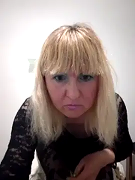 -Nefertiti- online show from February 19, 4:01 am