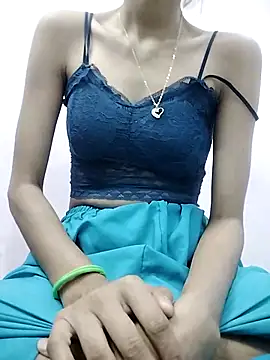 M Lisha online show from April 1, 11:00 am