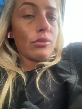 ScarlettGold  online show from April 9, 10:42 am