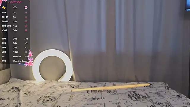 DevilWearsPradaa online show from March 11, 2:53 pm