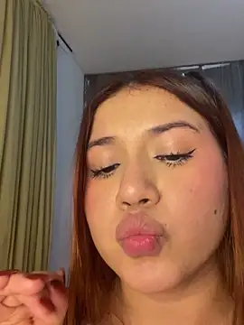 scarleth marquezz online show from April 11, 7:45 am