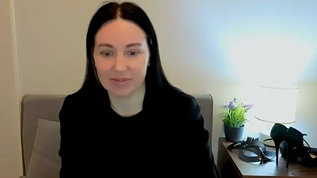 MiaFair online show from March 18, 4:23 pm