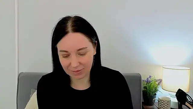 MiaFair online show from March 27, 4:19 pm