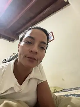 yesica2507 online show from March 3, 10:38 pm