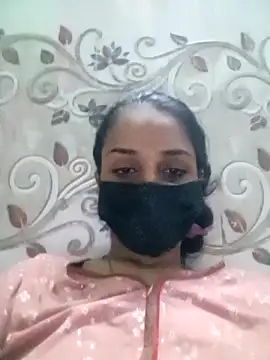 Vandana122 online show from May 13, 11:38 am