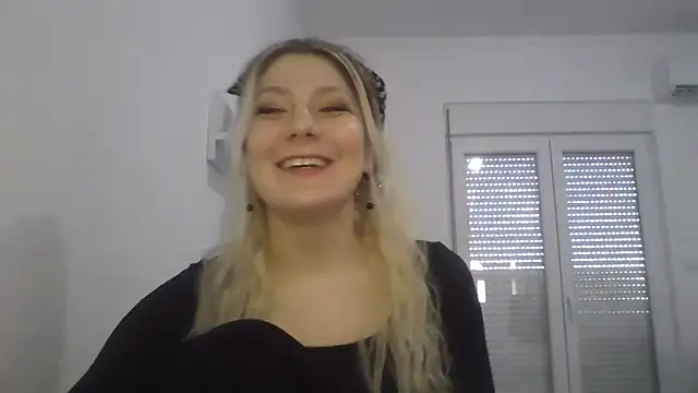 Foxy Bright online show from March 29, 12:04 pm